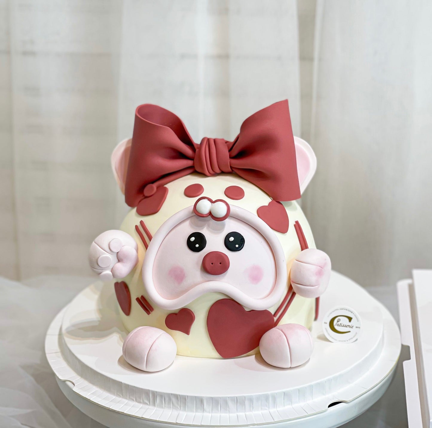 Sculpted 3D Animal Shaped Cake: Dressed Pig