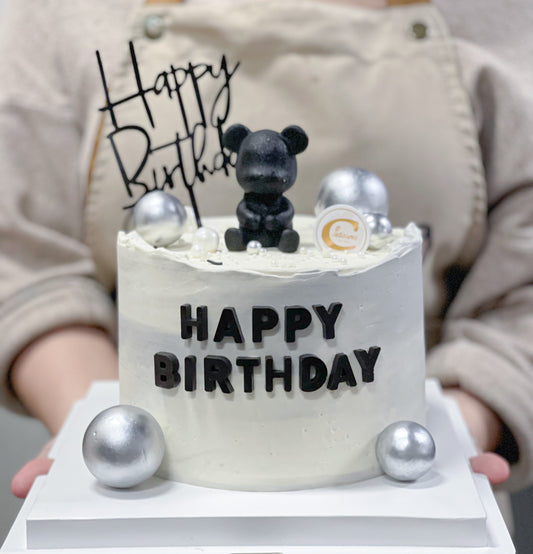 Animal Cake: Simple-Me Bear Cake