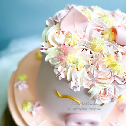 Animal Cake: Rainbow Piggy Head Cake