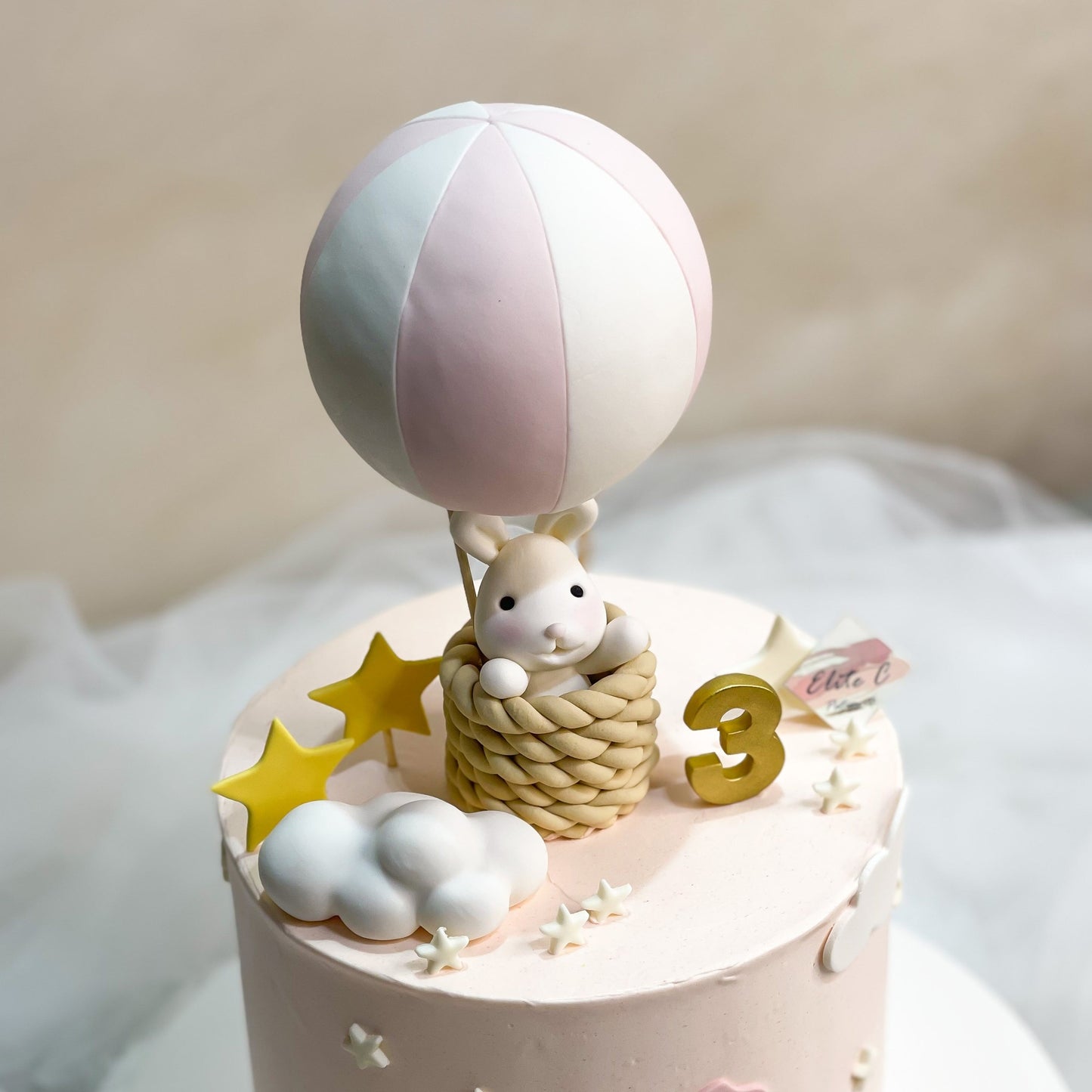 Animal Cake: Rabbit with Hot Balloon Cake