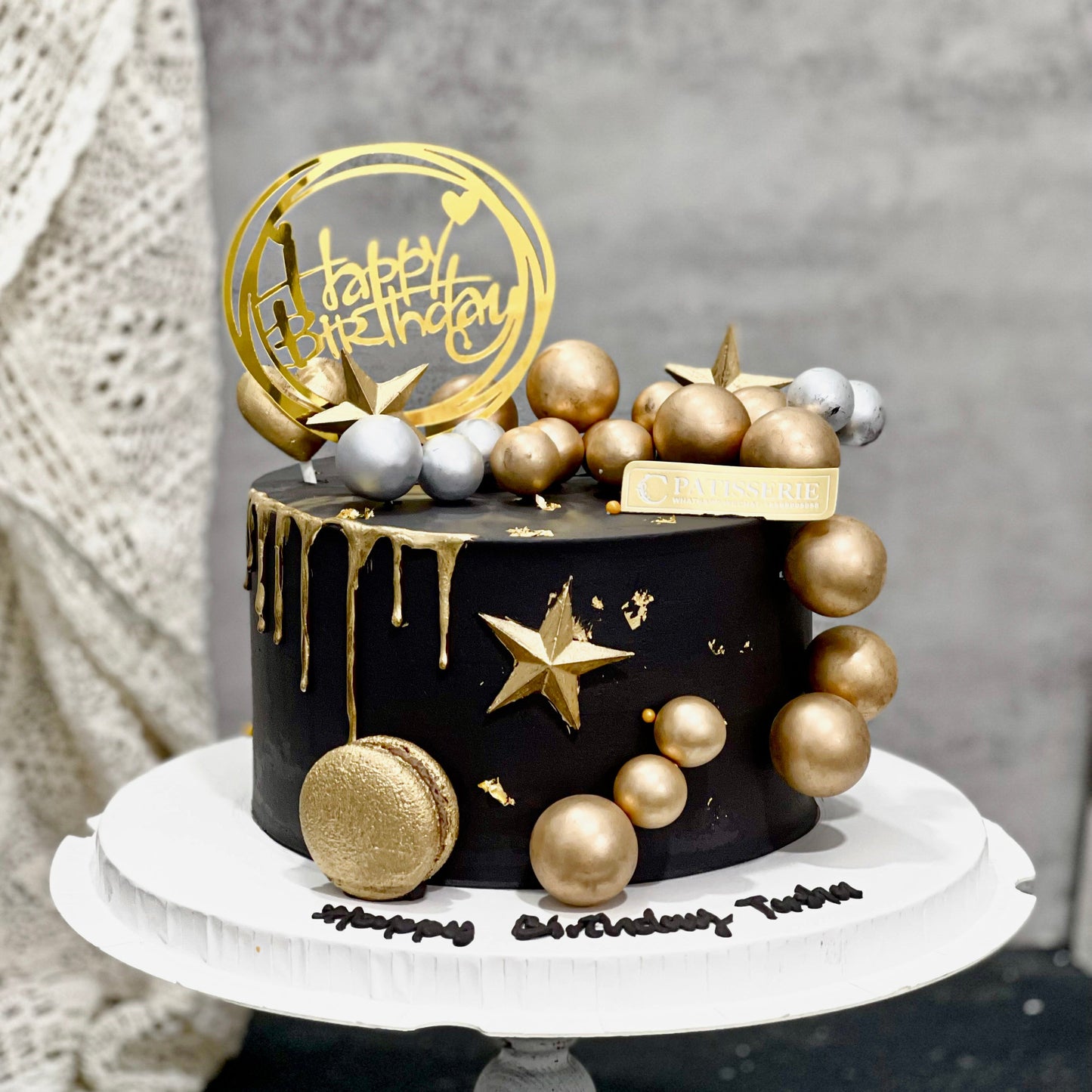 Black Gold Themed Cake: Royal Ebony and Gold Affair Cake