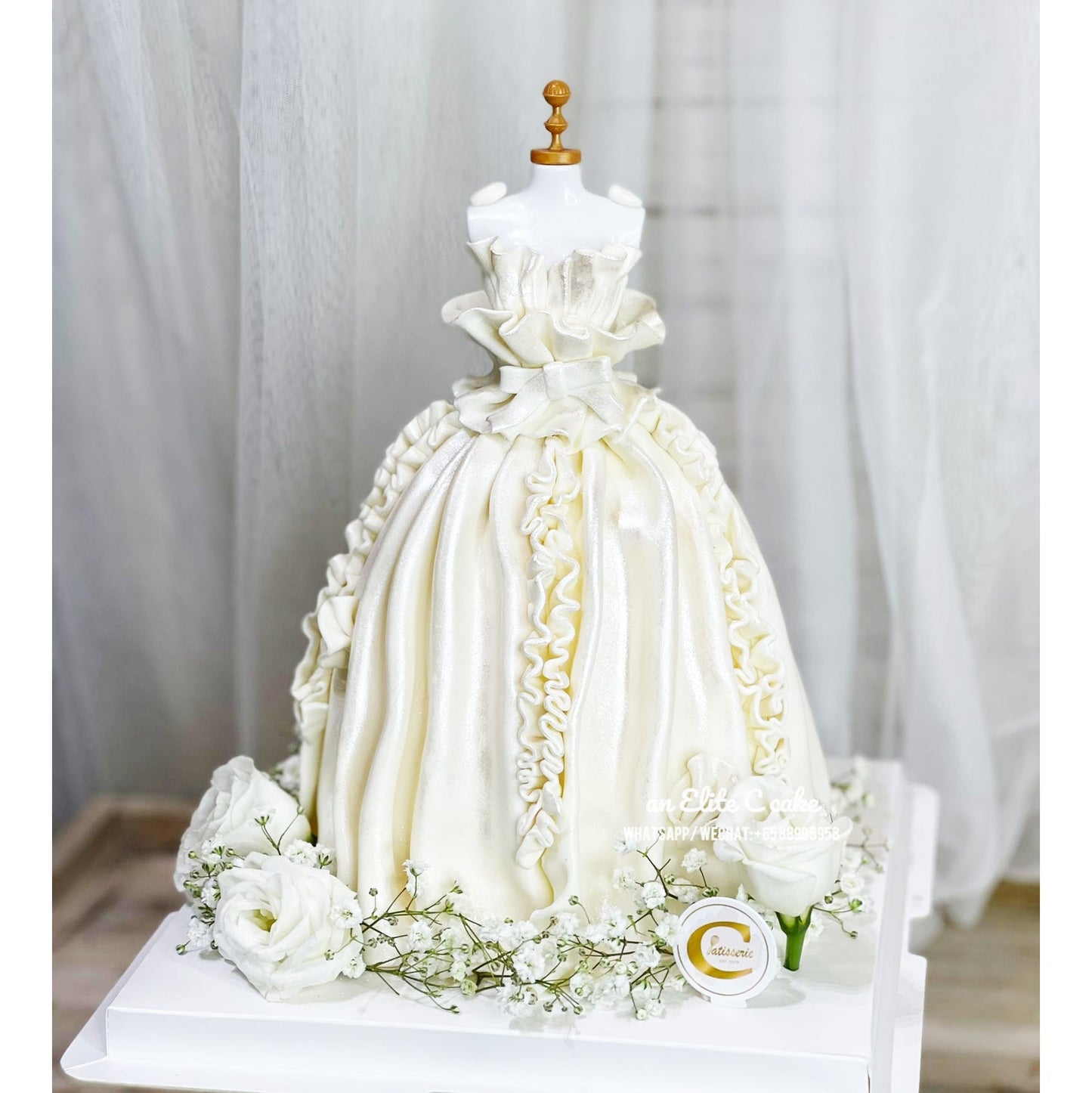 Sculpted Bridal Gown Series Cake: Floral Lady #A