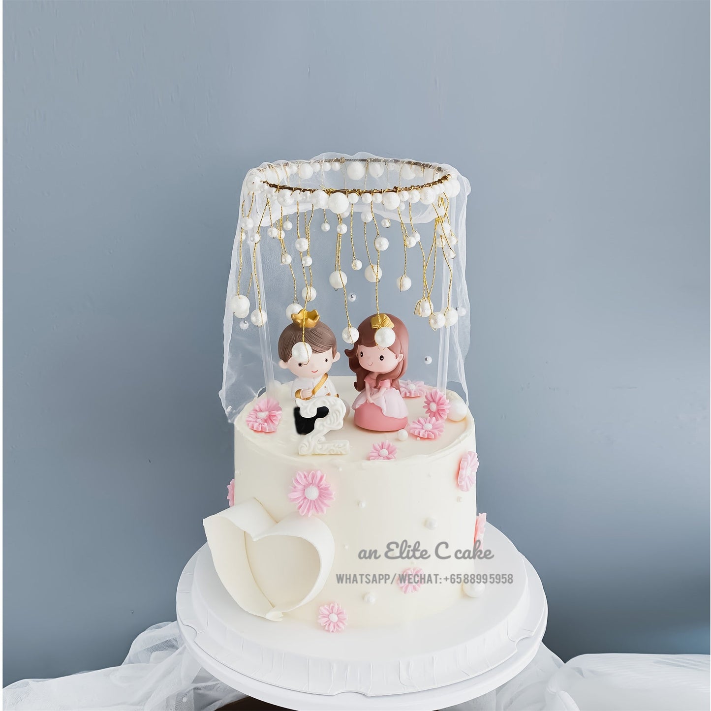 Couple Anniversary/Wedding Cake: Under the Same Roof