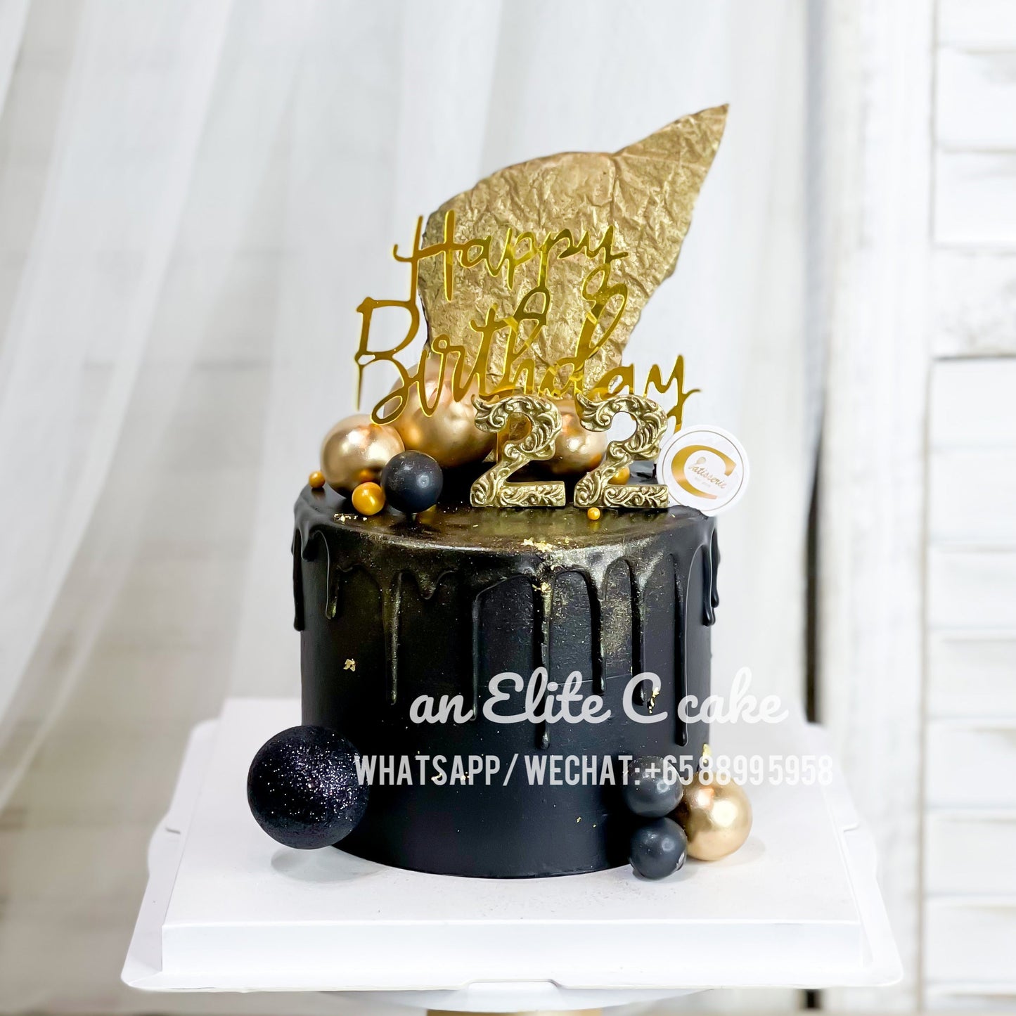 Minimalism: Gold Black Best Match Cake