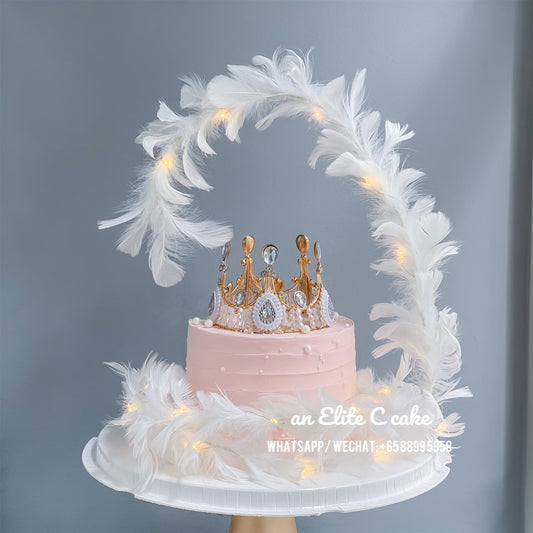 Crown Cake: Feathered Finesse Delight Cake