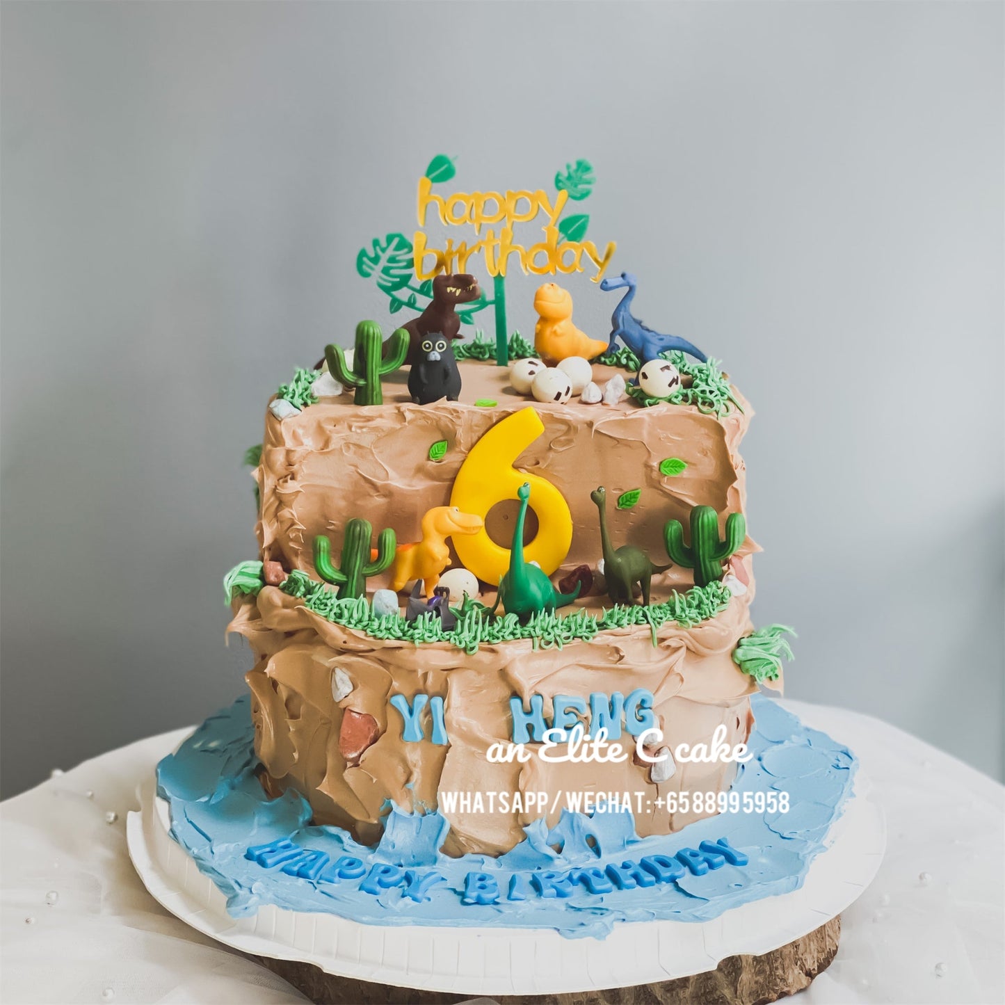 Dinosaur Themed Cake: Dinosaur Mountain Cake