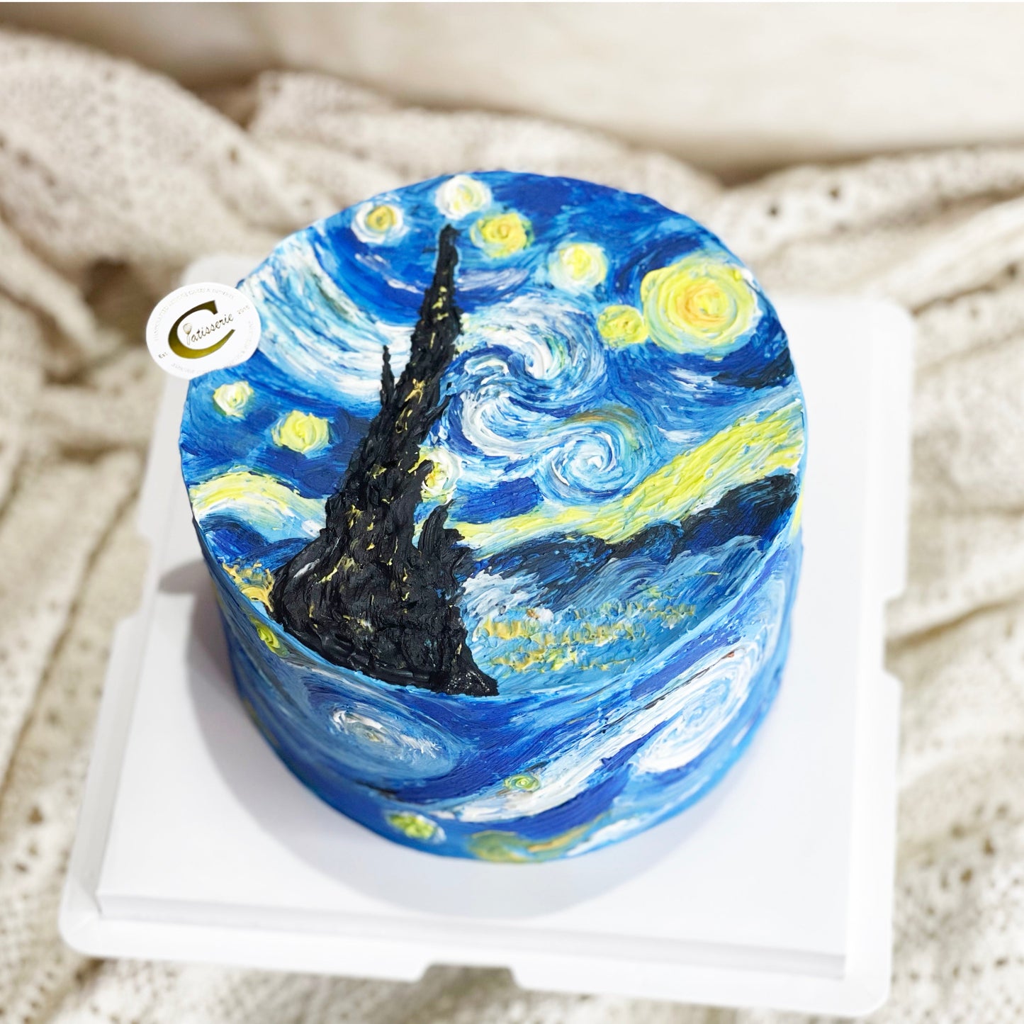 Hand Drawing Cake: The Starry Night Painting by C Patisserie