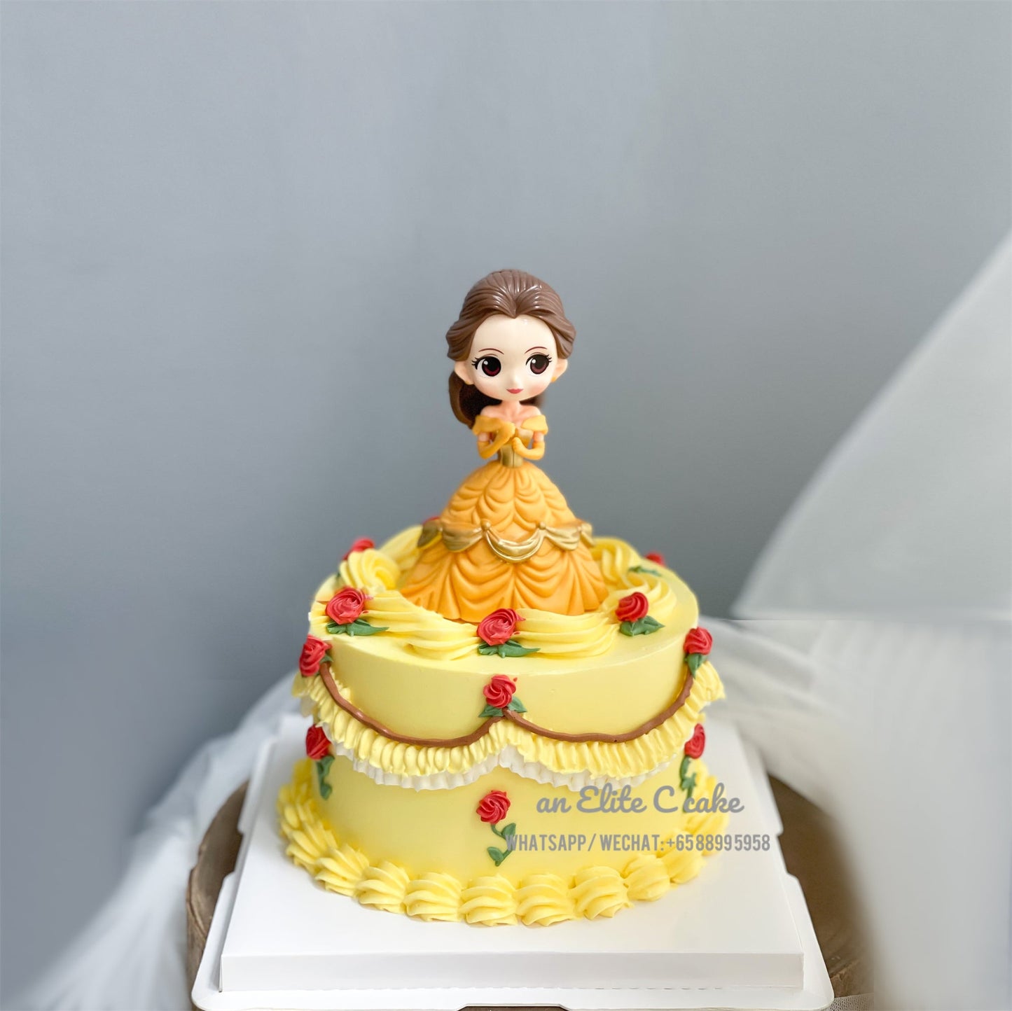 Cartoon Princess Inspired Cake: Her Vintage